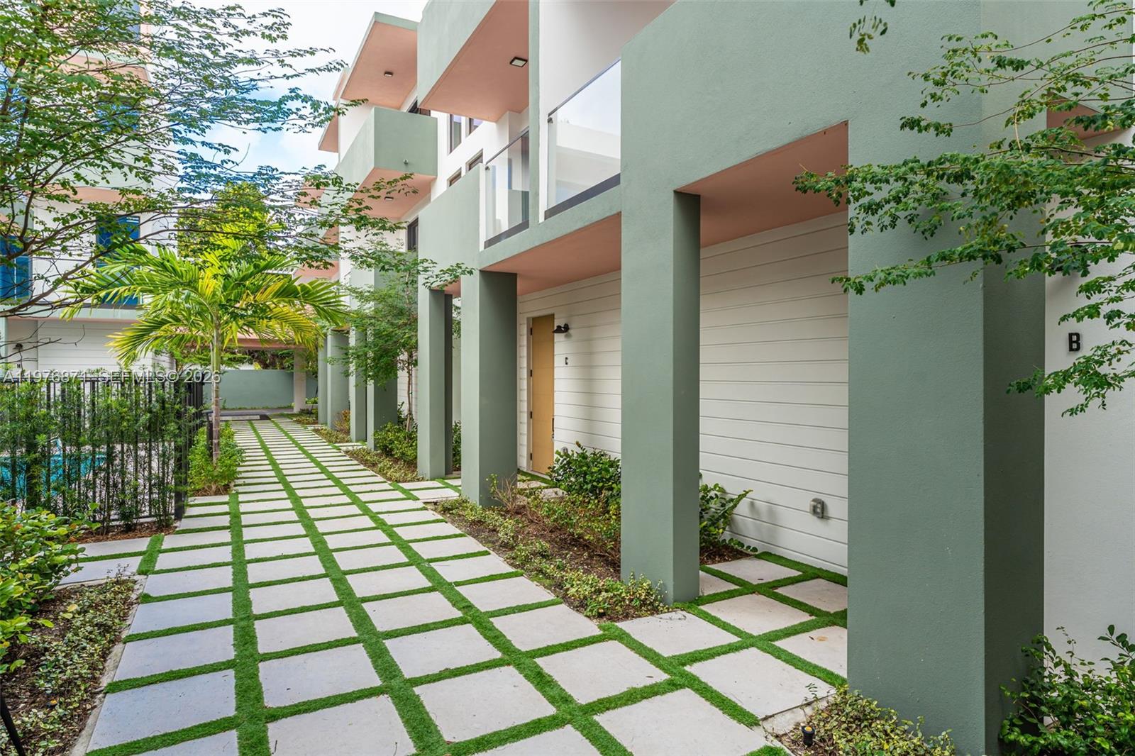 721 Southwest 11th Street, Unit F Miami, FL 33129 - Photo 36 of 36