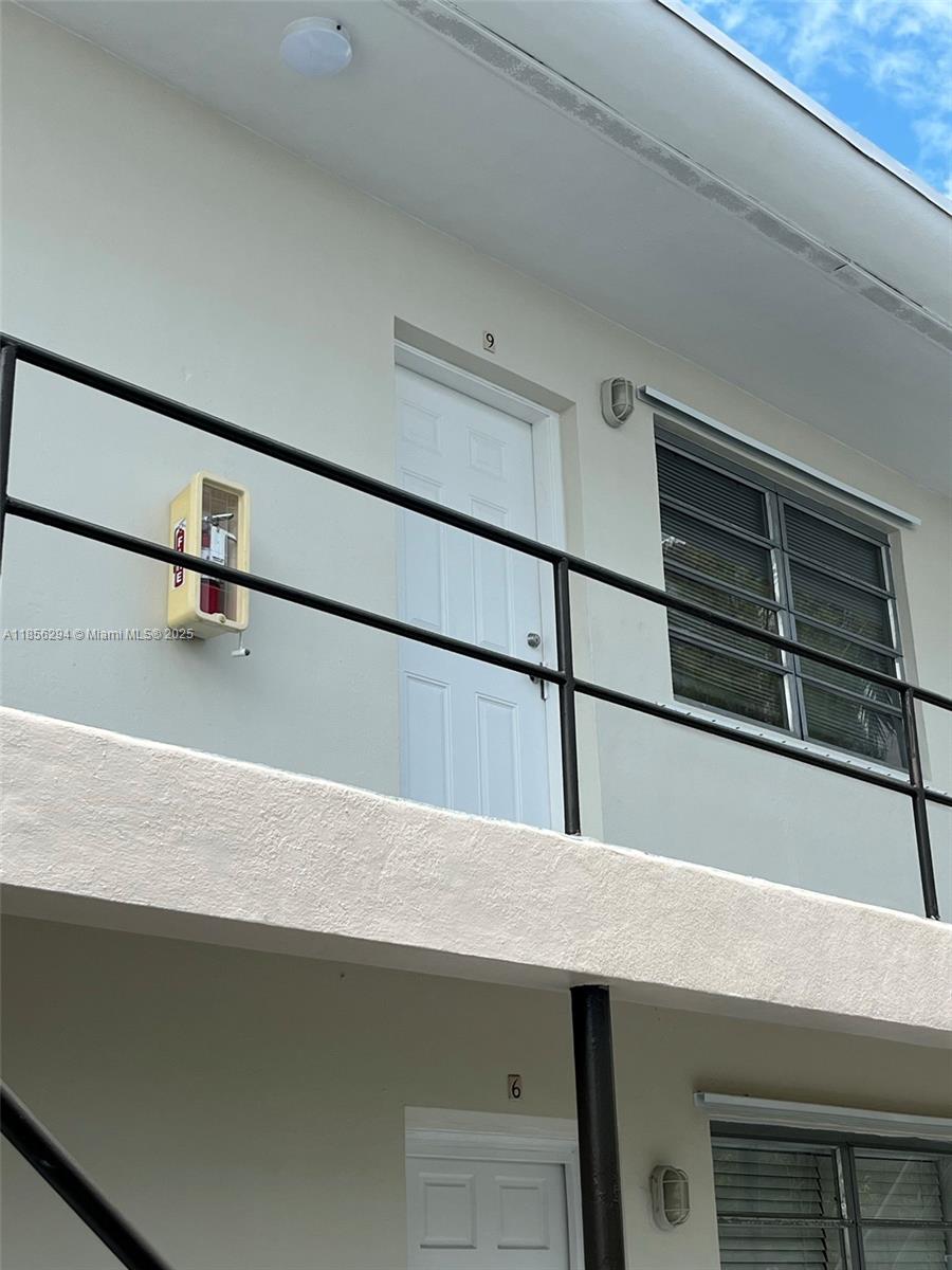 740 Michigan Avenue, Unit 9 Miami Beach, FL 33139 - Photo 16 of 19