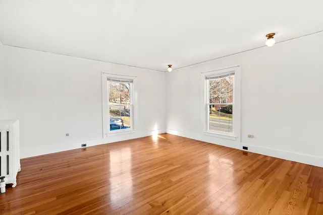 $2,000 | 61 College Street, Unit 2, South Hadley, MA 01075