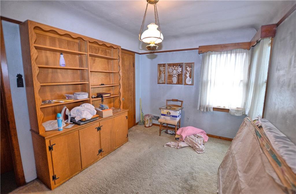 307 Hoffman Road Pittsburgh, PA 15212 - Photo 12 of 21 Gallery Image 12