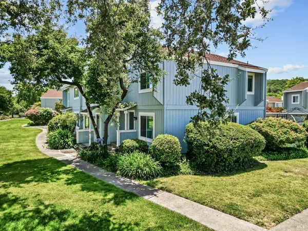 $489,000 | 526 Loleta Lane, Novato, CA 94947