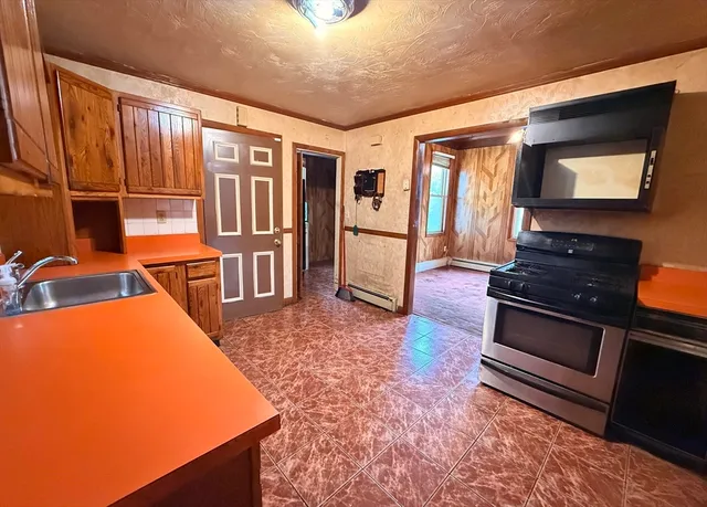 $589,000 | 130 Howard Avenue, Boston, MA 02125