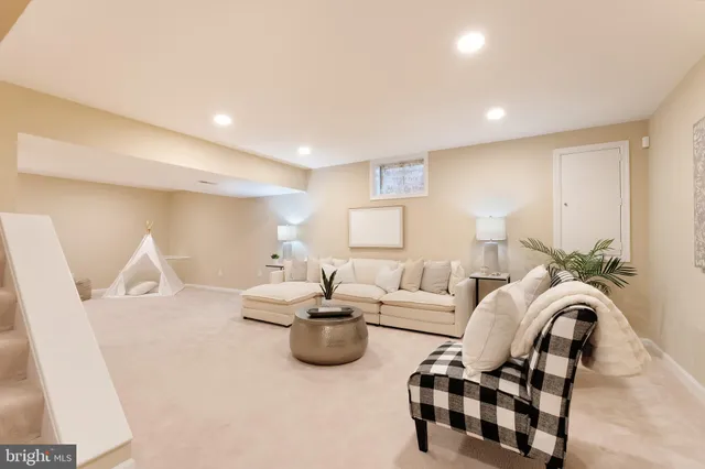 $1,250,000 | 10812 Crippen Vale Court, Reston, VA 20194