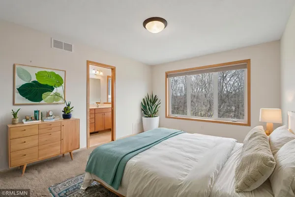 $329,900 | 3876 Raspberry Ridge Road Northwest, Prior Lake, MN 55372