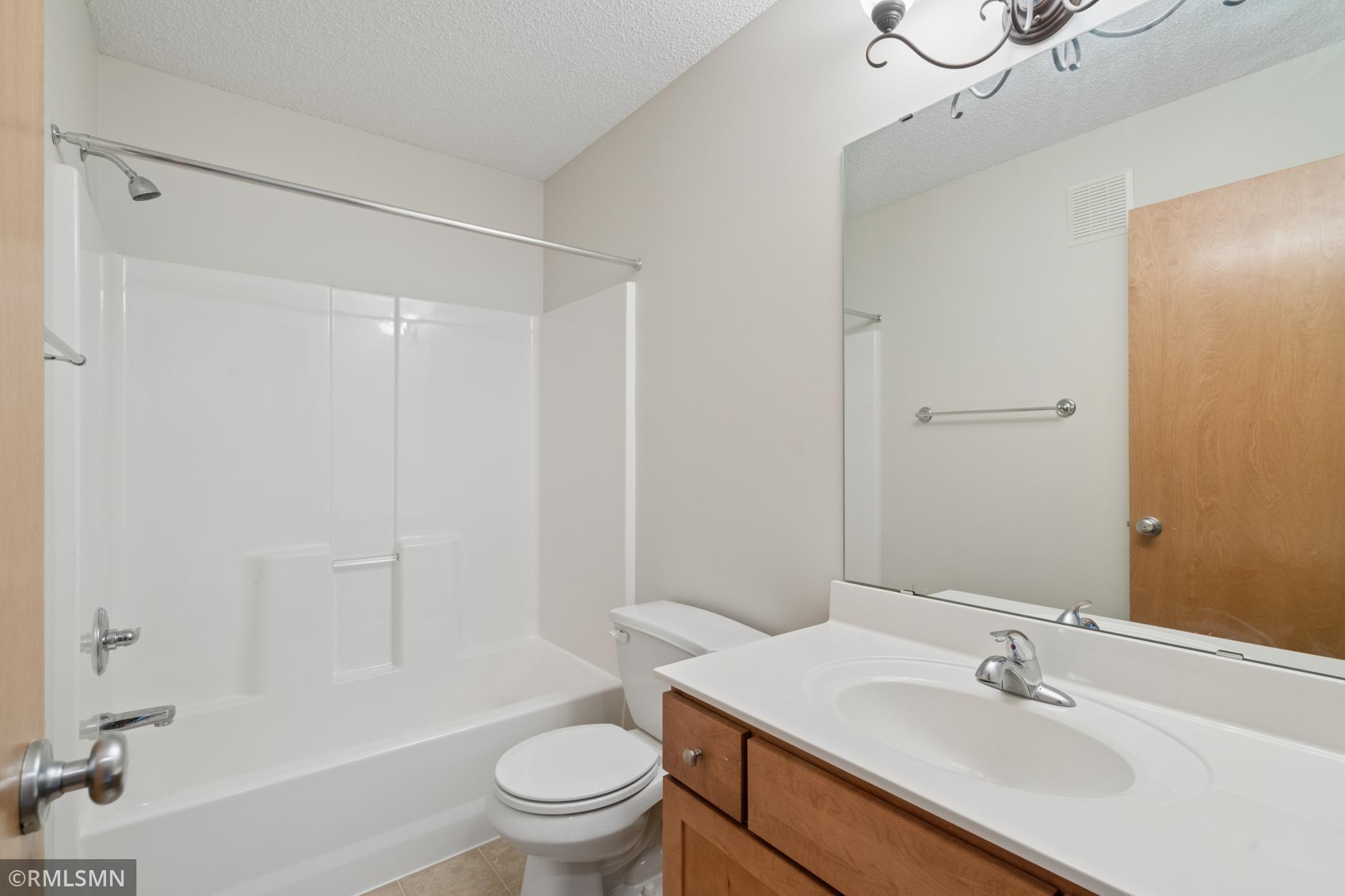 3876 Raspberry Ridge Road Northwest Prior Lake, MN 55372 - Photo 24 of 41