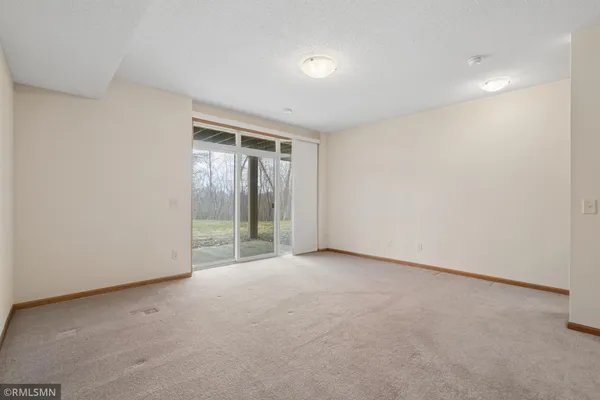 $329,900 | 3876 Raspberry Ridge Road Northwest, Prior Lake, MN 55372