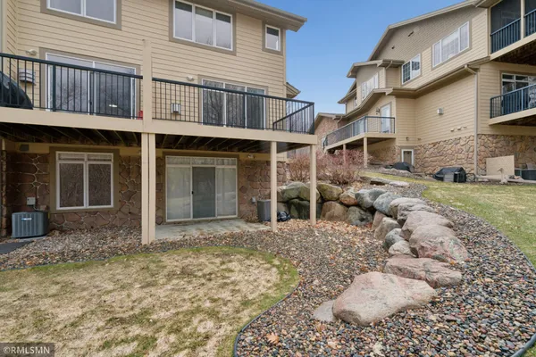 $329,900 | 3876 Raspberry Ridge Road Northwest, Prior Lake, MN 55372