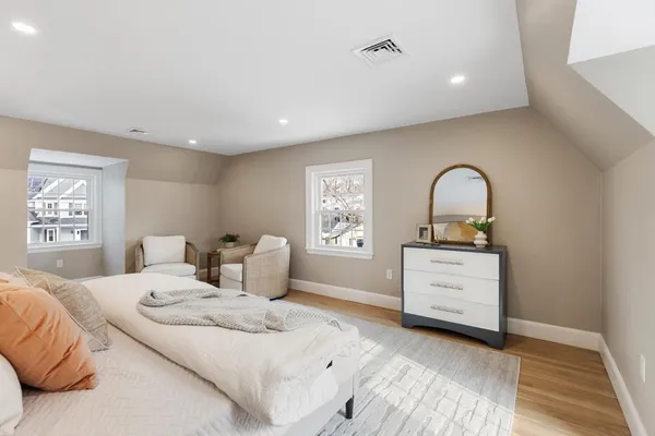 $1,874,000 | 1 Town Way, Winchester, MA 01890