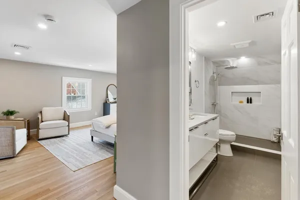 $1,874,000 | 1 Town Way, Winchester, MA 01890