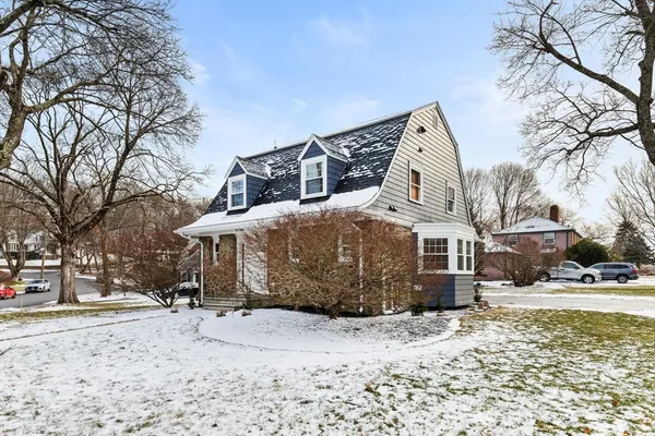 $1,874,000 | 1 Town Way, Winchester, MA 01890