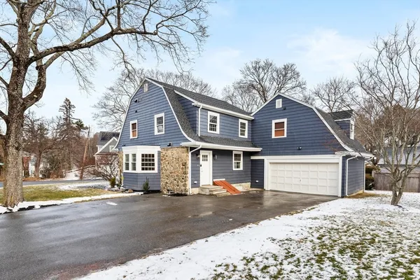 $1,874,000 | 1 Town Way, Winchester, MA 01890
