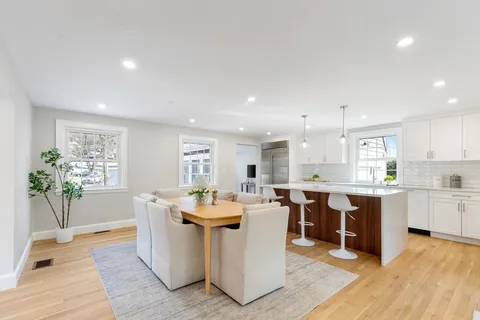 $1,899,000 | 1 Town Way, Winchester, MA 01890