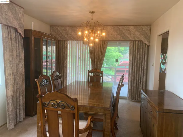 $965,000 | 25 Woodcliff Court, Oakland, CA 94605