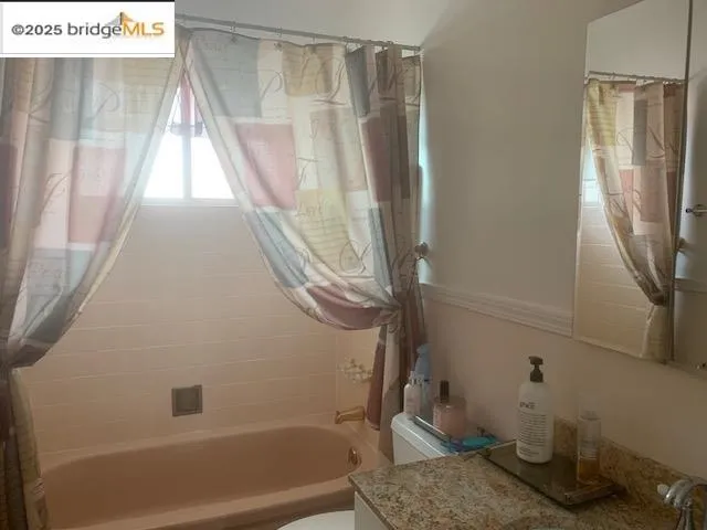 $965,000 | 25 Woodcliff Court, Oakland, CA 94605