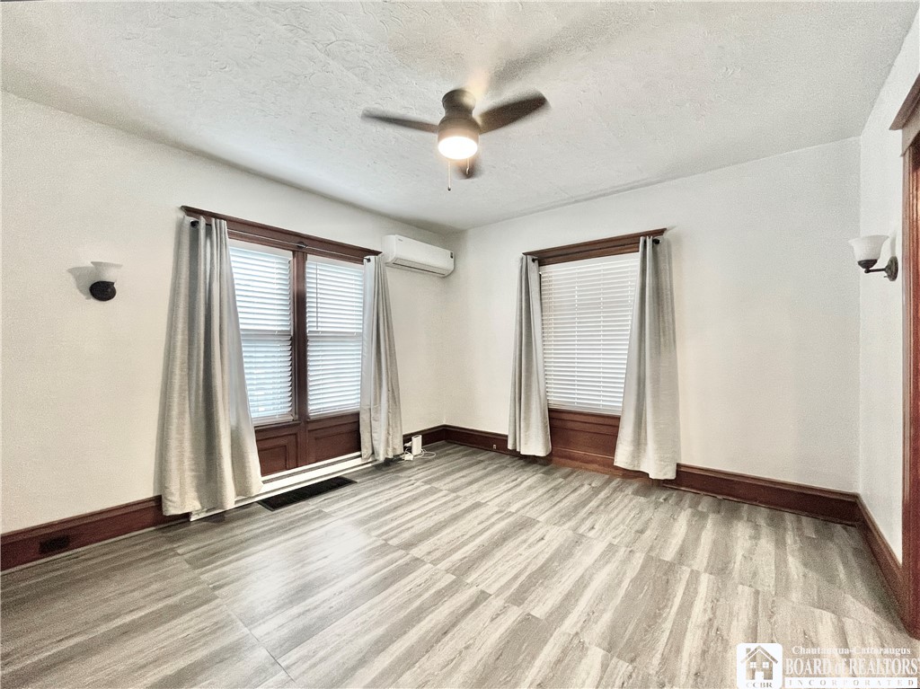 307 West 6th Street Jamestown, NY 14701 - Photo 6 of 31