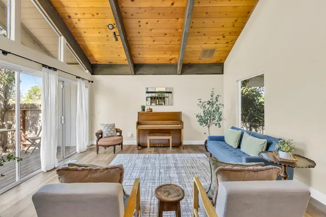 $919,900 | 8574 Willings Way, Fair Oaks, CA 95628