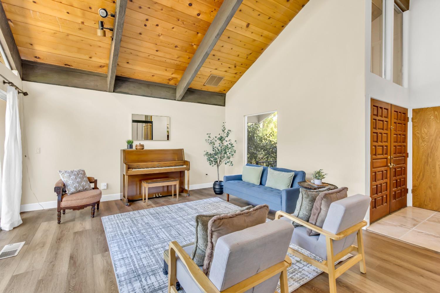 8574 Willings Way Fair Oaks, CA 95628 - Photo 13 of 94