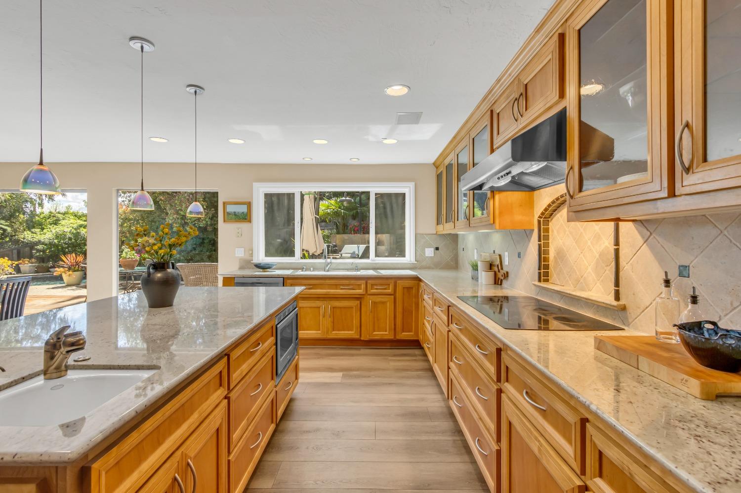 8574 Willings Way Fair Oaks, CA 95628 - Photo 24 of 94