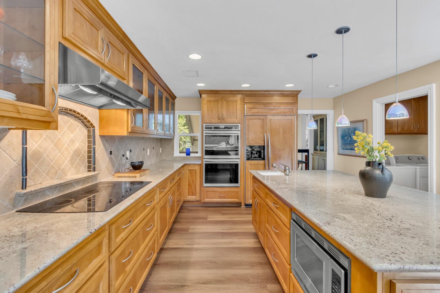 8574 Willings Way Fair Oaks, CA 95628 - Photo 27 of 94