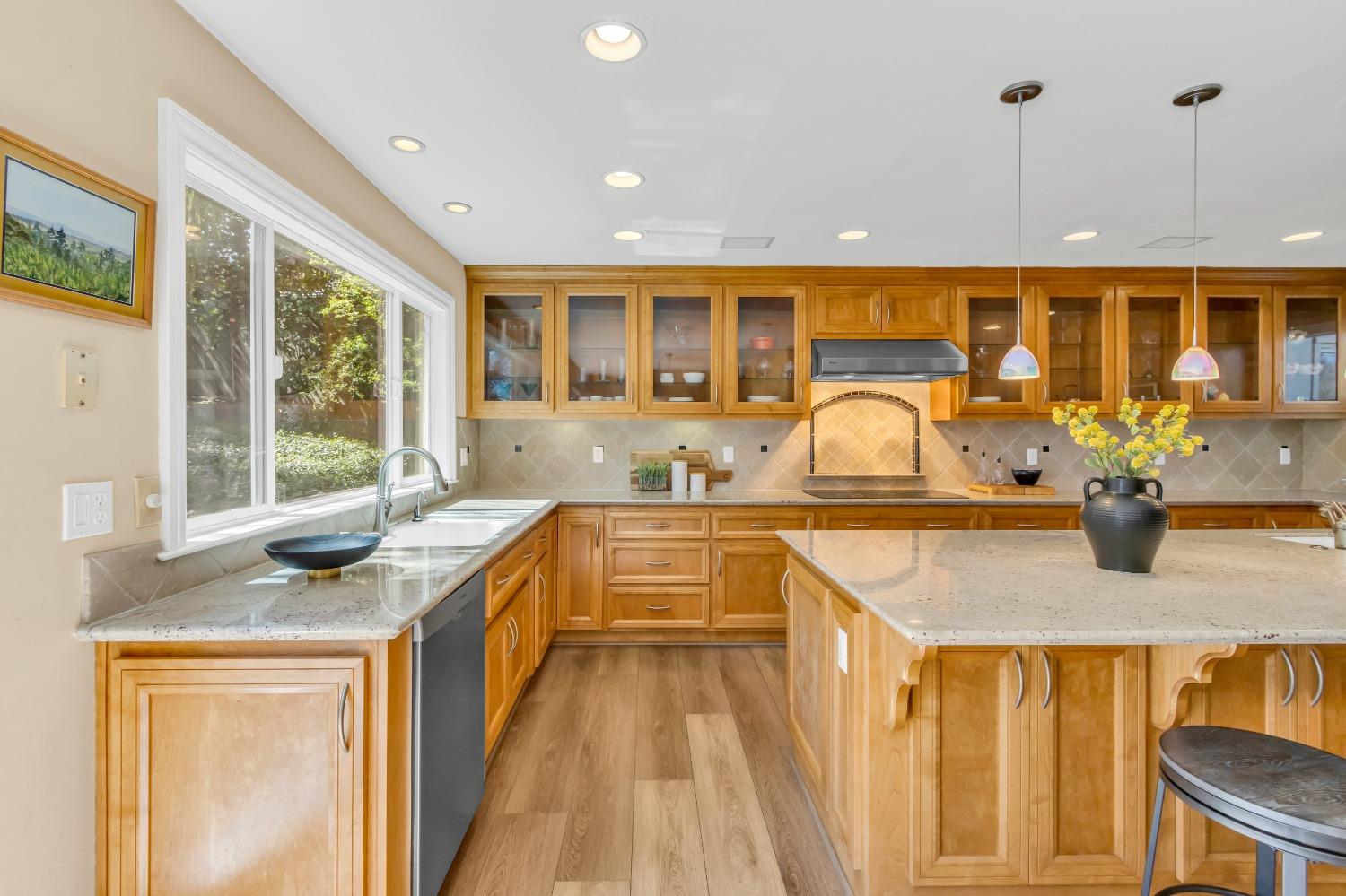 8574 Willings Way Fair Oaks, CA 95628 - Photo 28 of 94