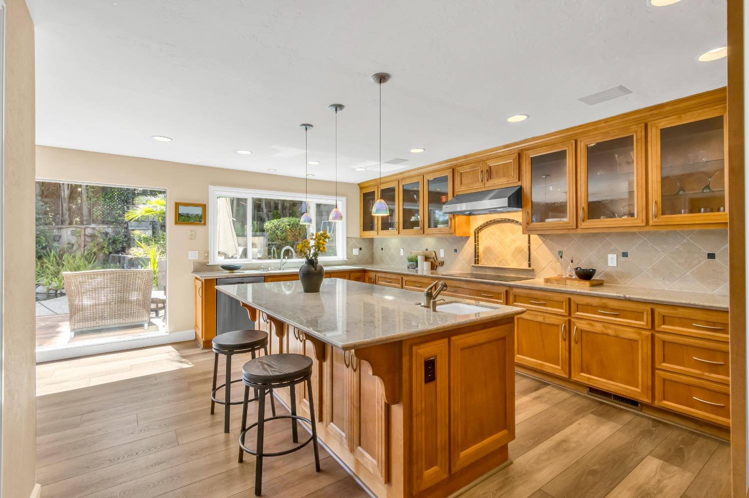 8574 Willings Way Fair Oaks, CA 95628 - Photo 31 of 94