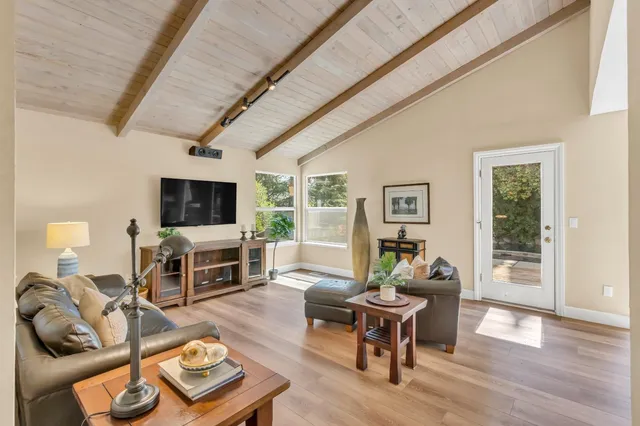 $919,900 | 8574 Willings Way, Fair Oaks, CA 95628