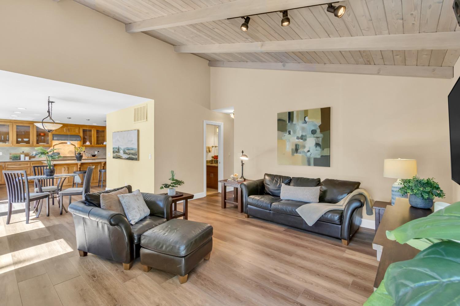 8574 Willings Way Fair Oaks, CA 95628 - Photo 40 of 94