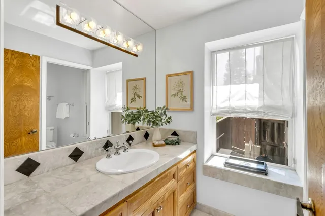 $919,900 | 8574 Willings Way, Fair Oaks, CA 95628