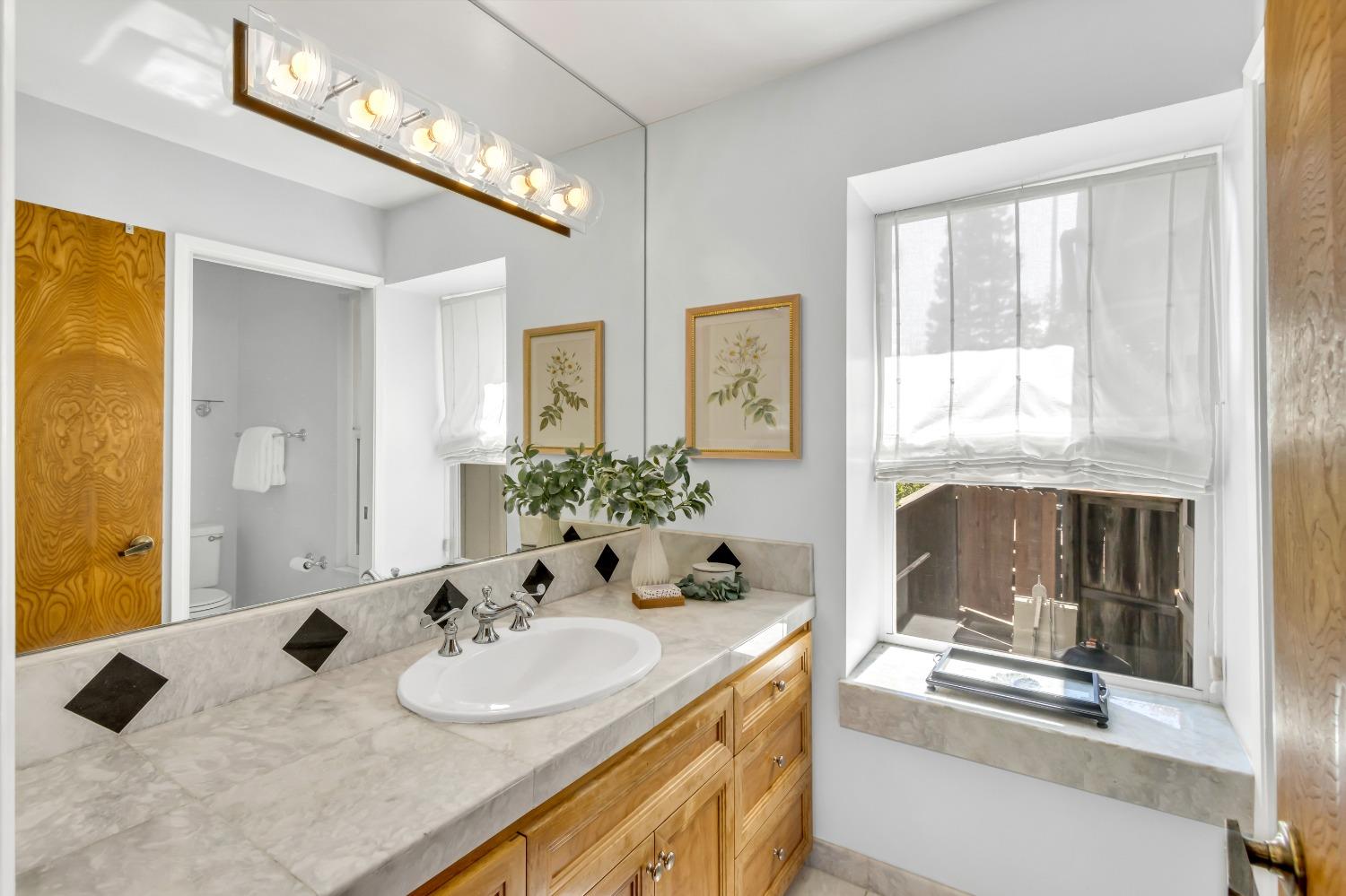 8574 Willings Way Fair Oaks, CA 95628 - Photo 49 of 94