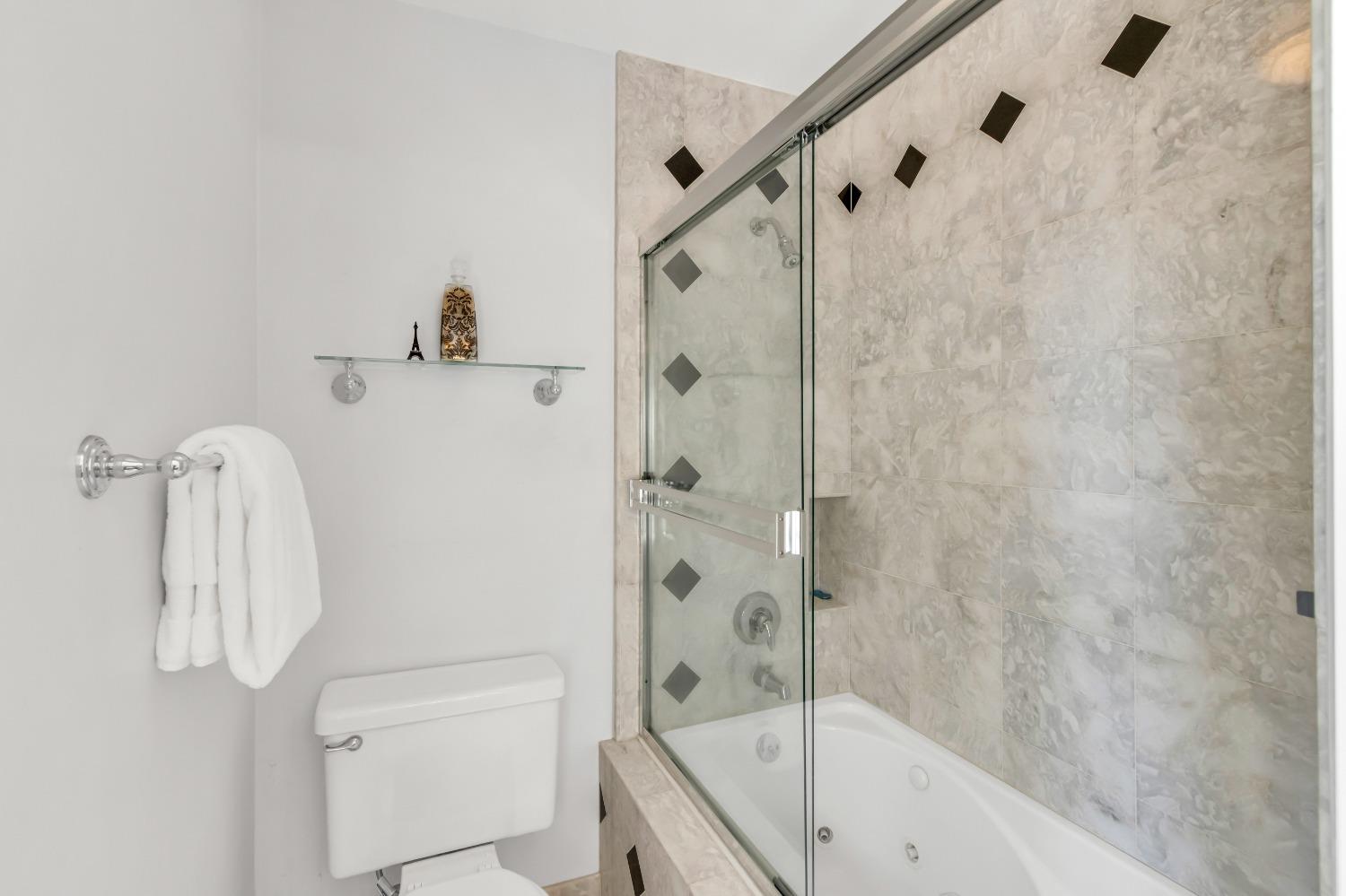 8574 Willings Way Fair Oaks, CA 95628 - Photo 51 of 94