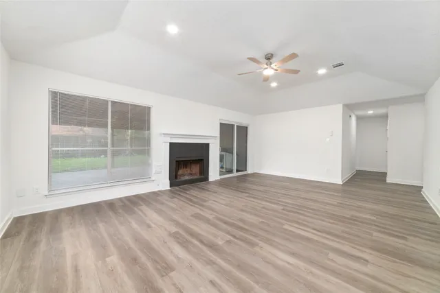 $2,000 | 17003 Summer Dew Lane, Houston, TX 77095