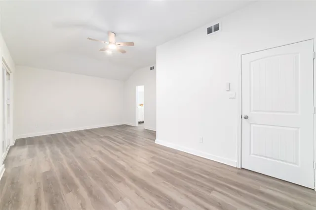 $2,000 | 17003 Summer Dew Lane, Houston, TX 77095