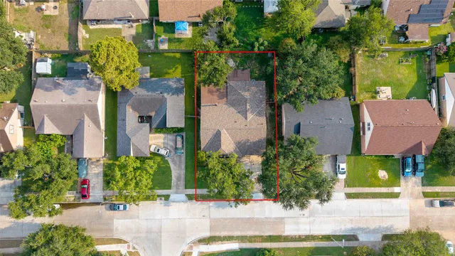 $2,000 | 17003 Summer Dew Lane, Houston, TX 77095