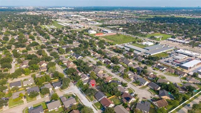 $2,000 | 17003 Summer Dew Lane, Houston, TX 77095