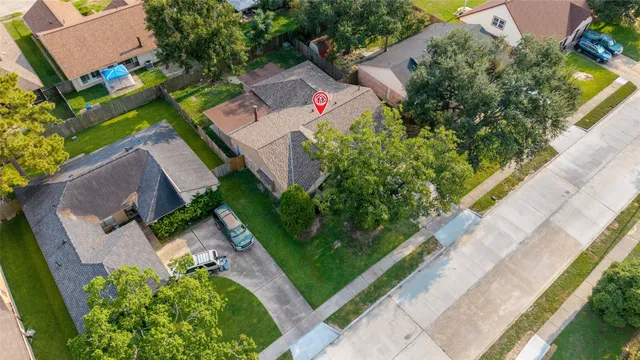 $2,000 | 17003 Summer Dew Lane, Houston, TX 77095