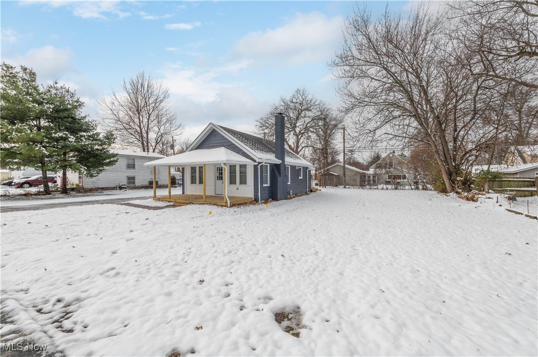 218 Roxboro Road Vermilion, OH 44089 - Photo 3 of 50