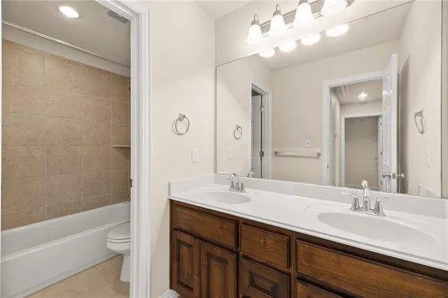 $3,350 | 410 Catalina Lane, Austin, TX 78737