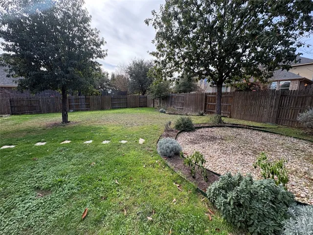 $3,350 | 410 Catalina Lane, Austin, TX 78737