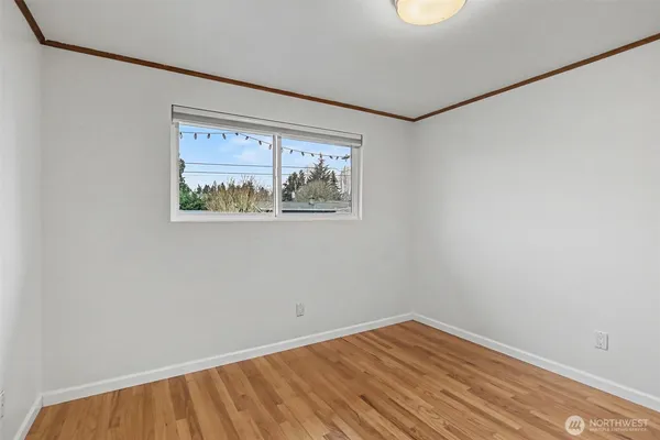 $5,750 | 7028 39th Avenue Northeast, Seattle, WA 98115