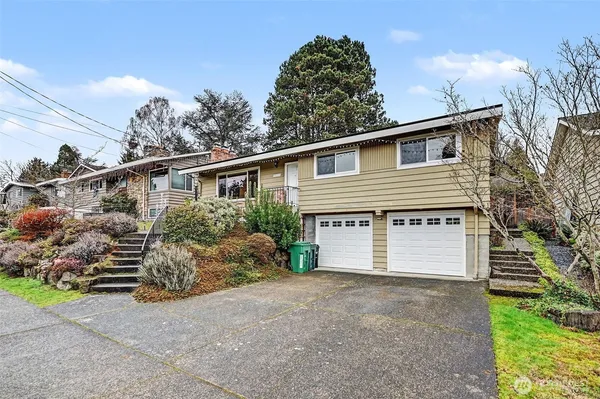 $5,750 | 7028 39th Avenue Northeast, Seattle, WA 98115