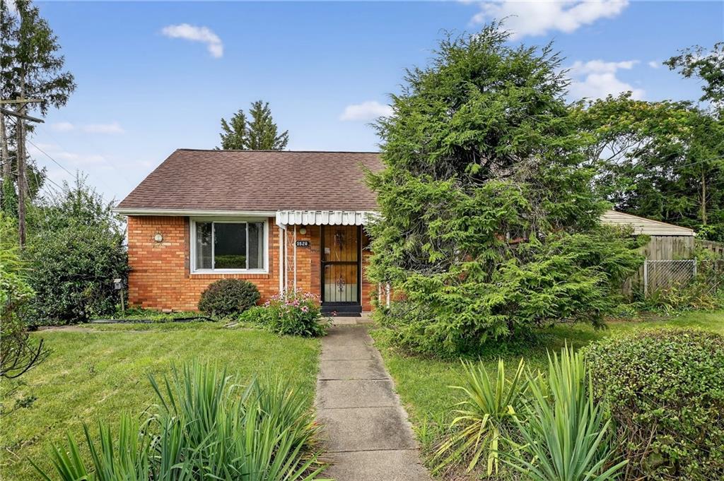 3528 Oakleaf Road Pittsburgh, PA 15227 - Photo 3 of 41 Gallery Image 3