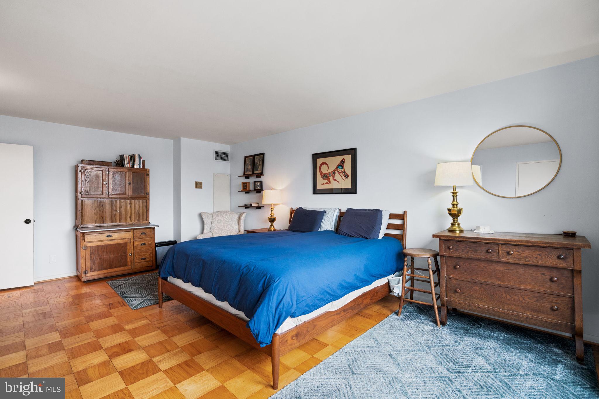 5101 River Road, Unit 901 Bethesda, MD 20816 - Photo 18 of 32