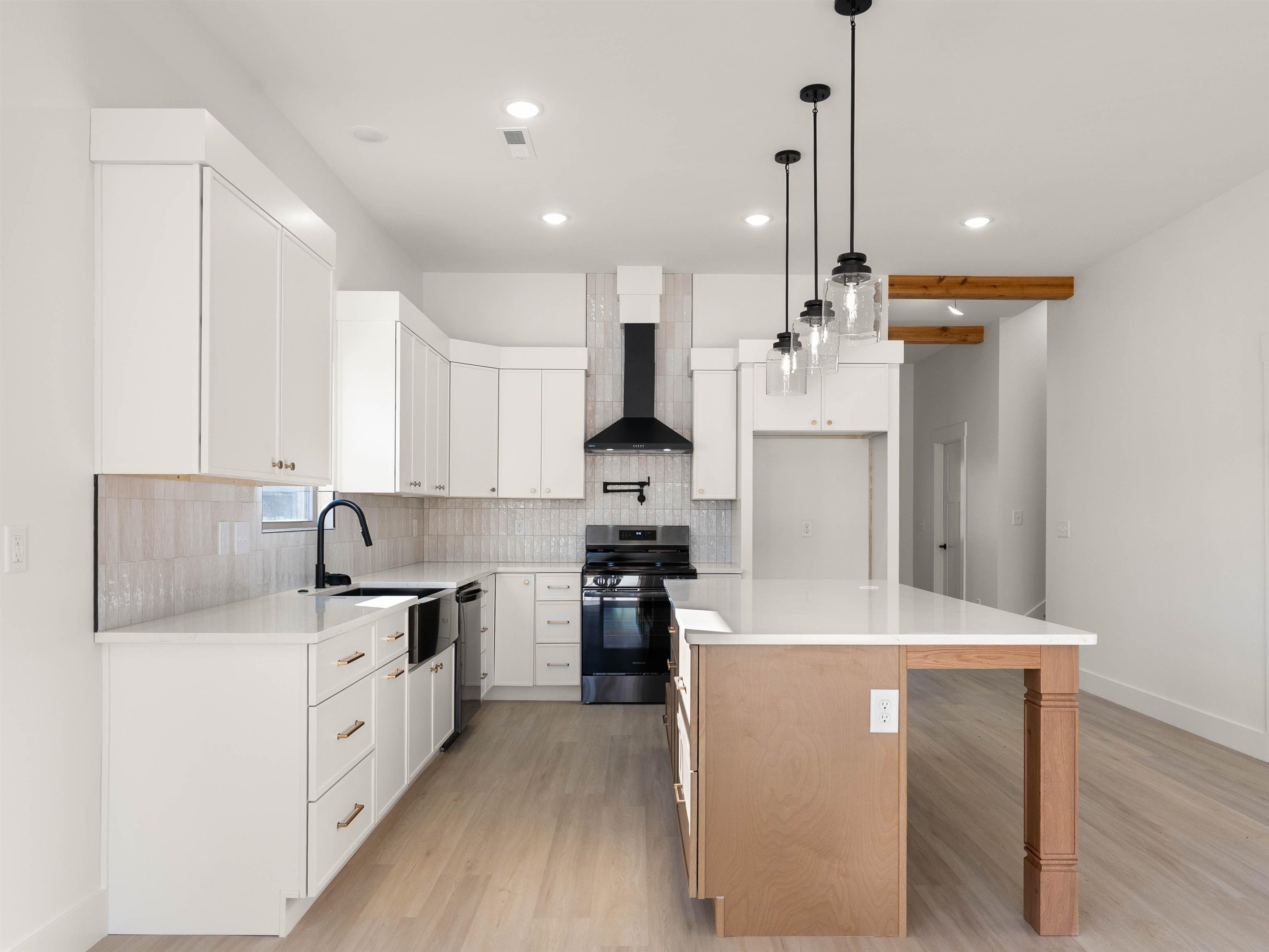 1740 Fish Camp Road Chesnee, SC 29323 - Photo 9 of 34