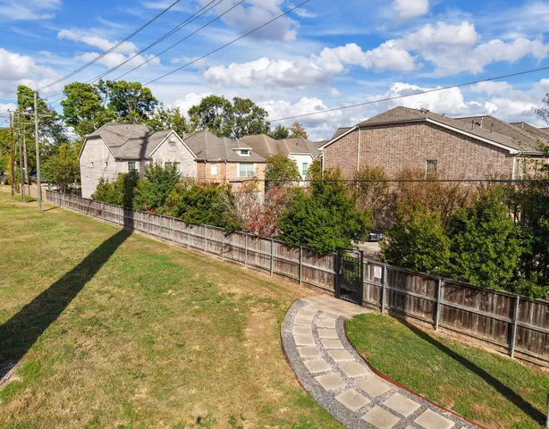 $499,900 | 3130 Heritage Creek Terrace, Houston, TX 77008