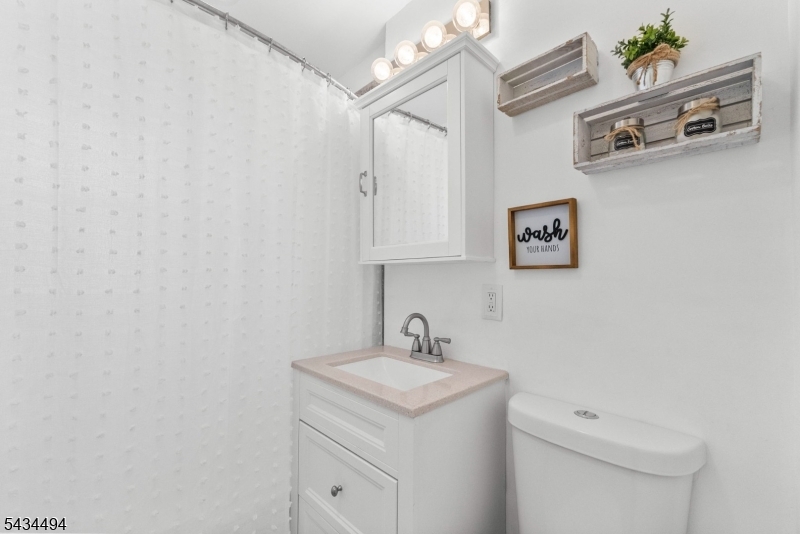 19 Boonton Street Dover, NJ 07801 - Photo 12 of 22