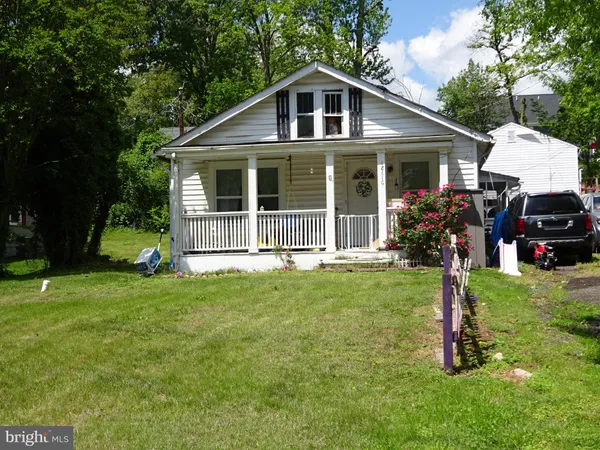 $380,000 | 18610 Old Triangle Road, Triangle, VA 22172
