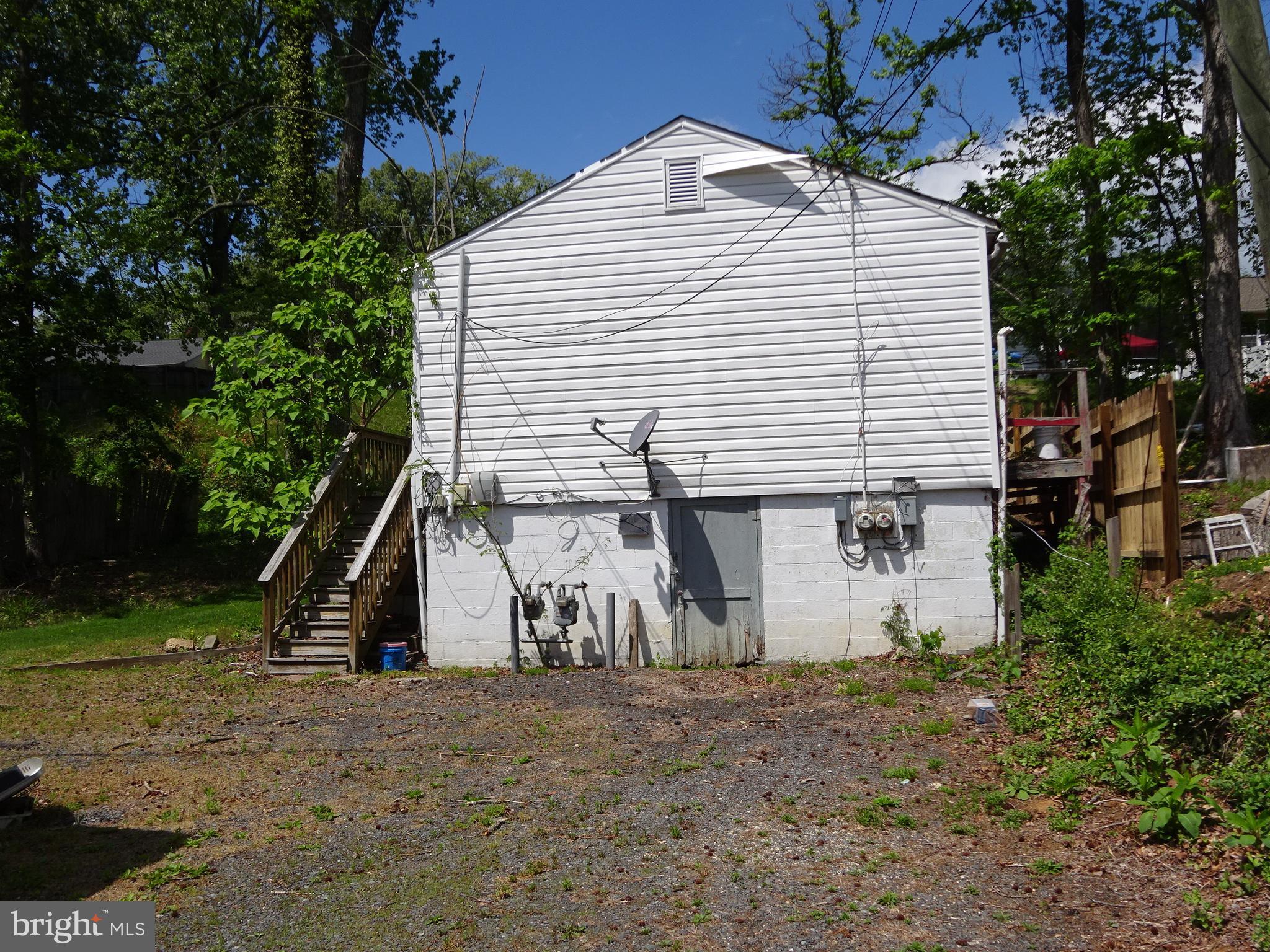 18610 Old Triangle Road Triangle, VA 22172 - Photo 5 of 5