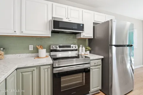 $207,000 | 11693 Hickory Oak Drive, Jacksonville, FL 32218