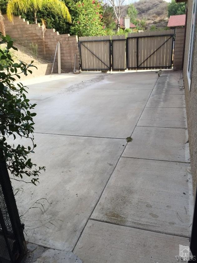 823 Warren Court Moorpark, CA 93021 - Photo 20 of 20 a view of backyard and tree