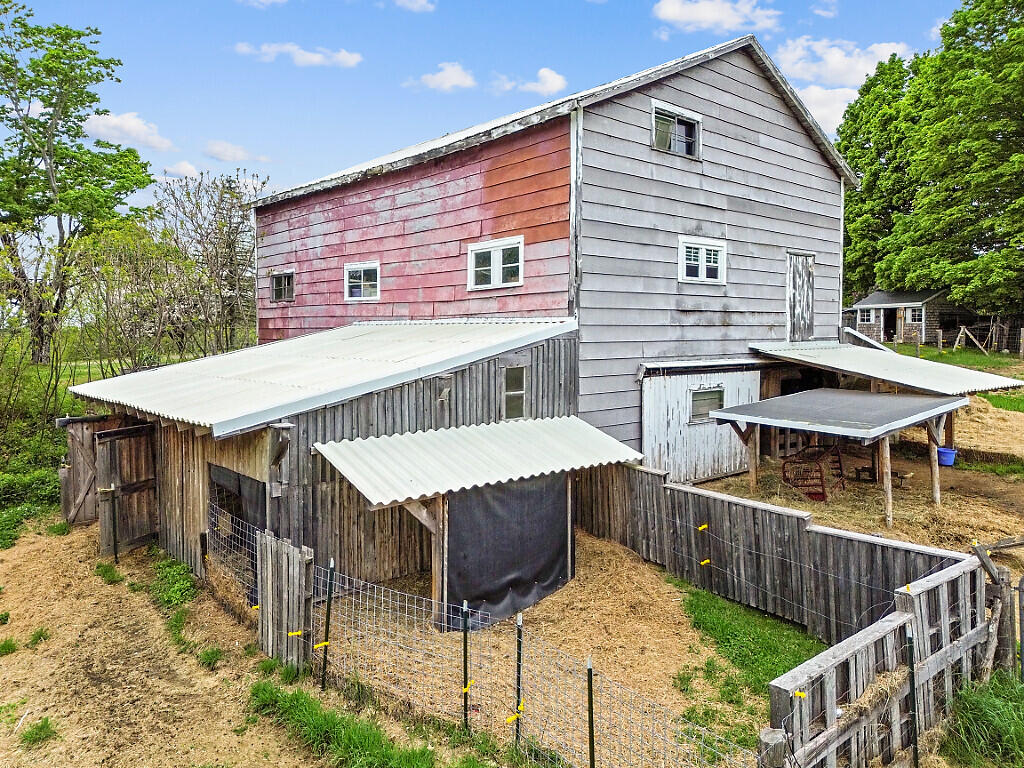 753 Ridge Road Windsor, ME 04363 - Photo 7 of 49 Barn exterior